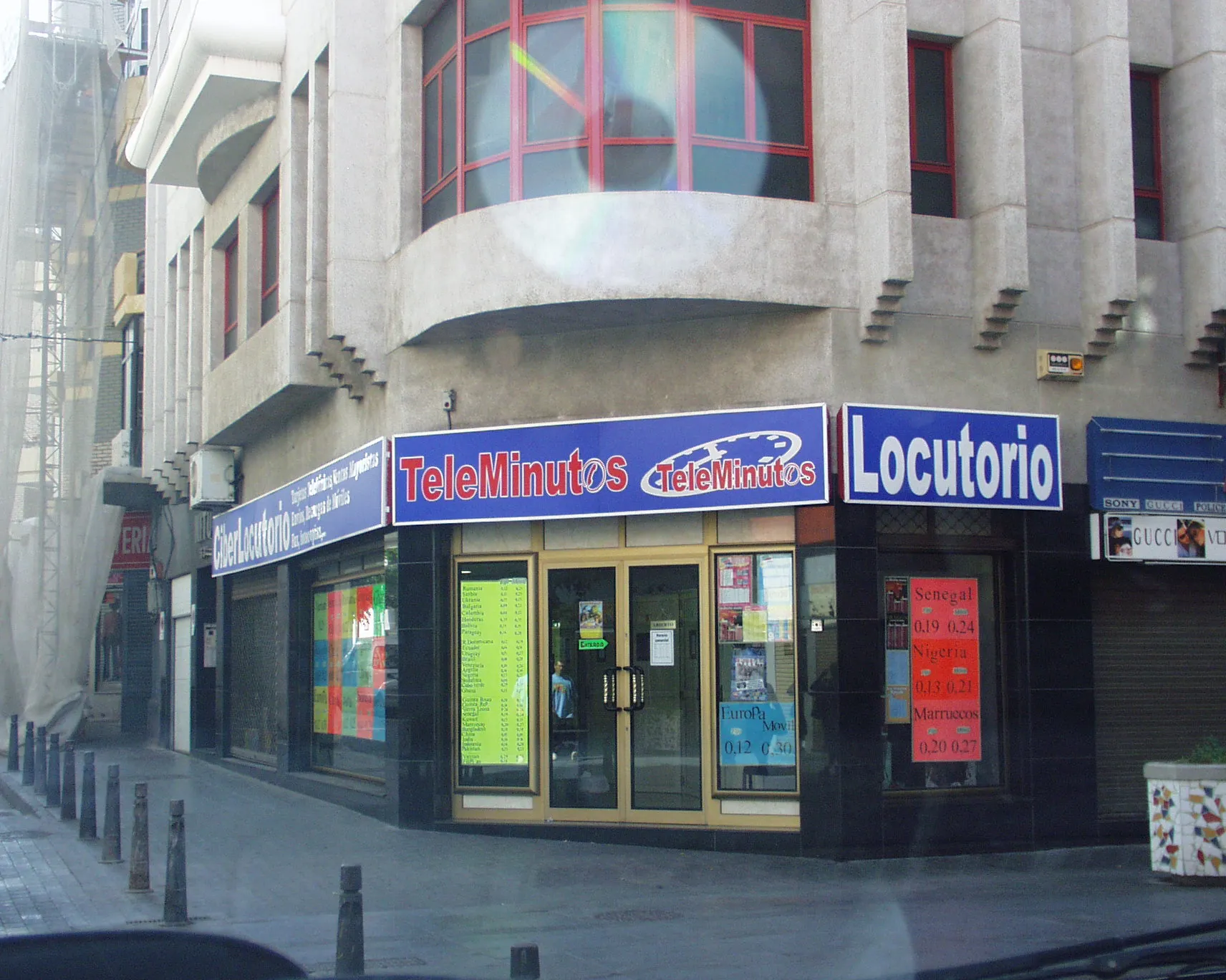 Proyecto de luminoso para fachada